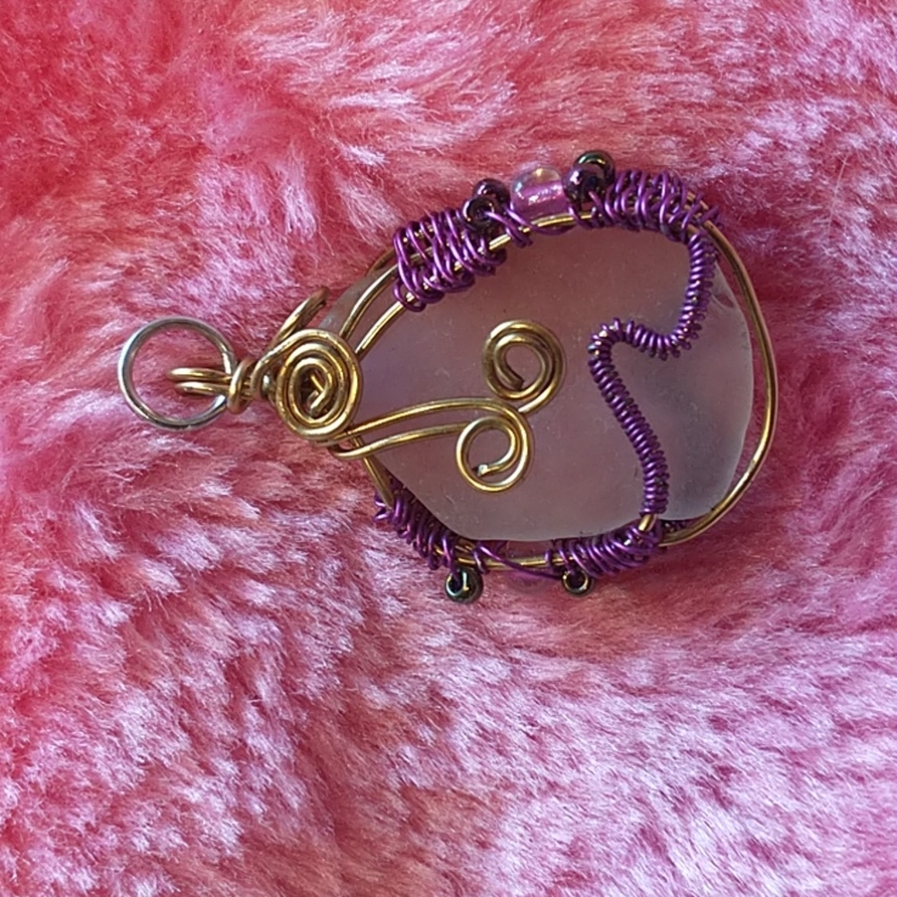 NWT Handcrafted Beach Glass Pendant